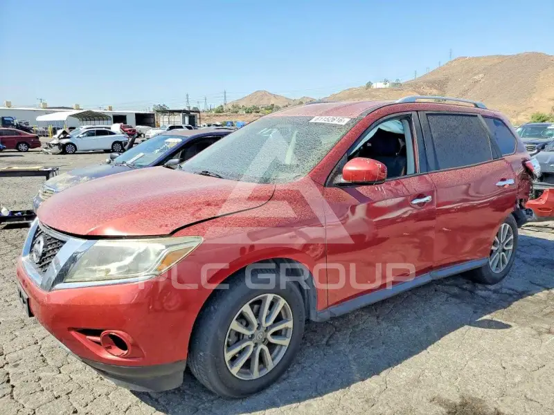 2016 Nissan PATHFINDER photo