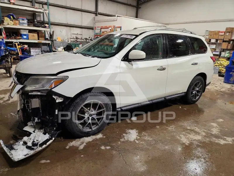 2016 Nissan PATHFINDER photo