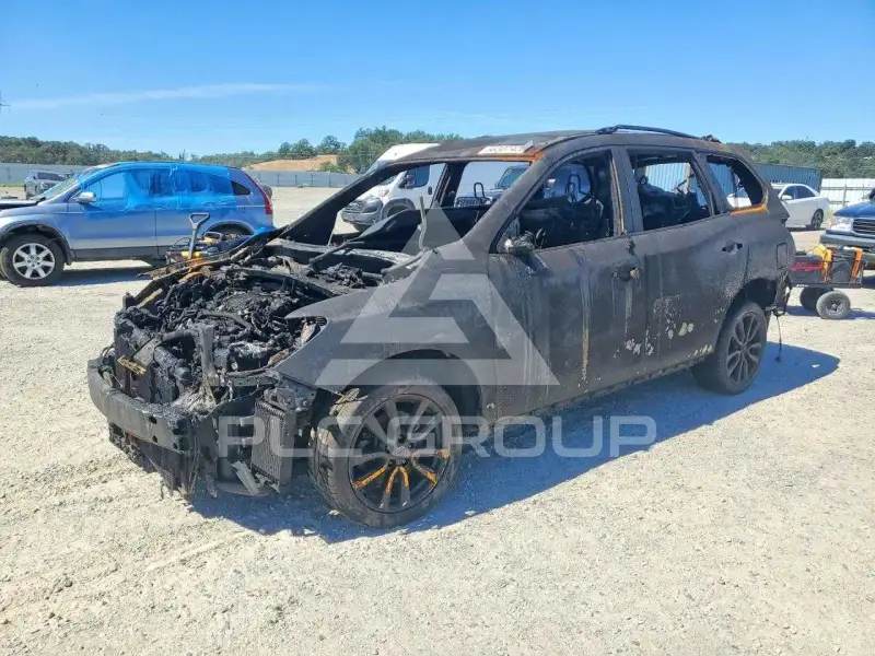 2016 Nissan PATHFINDER photo