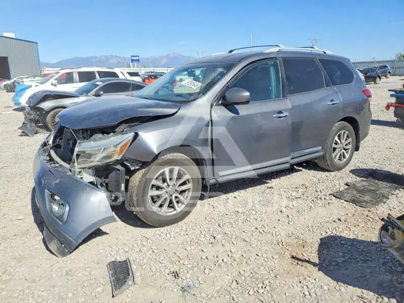 2016 Nissan PATHFINDER photo