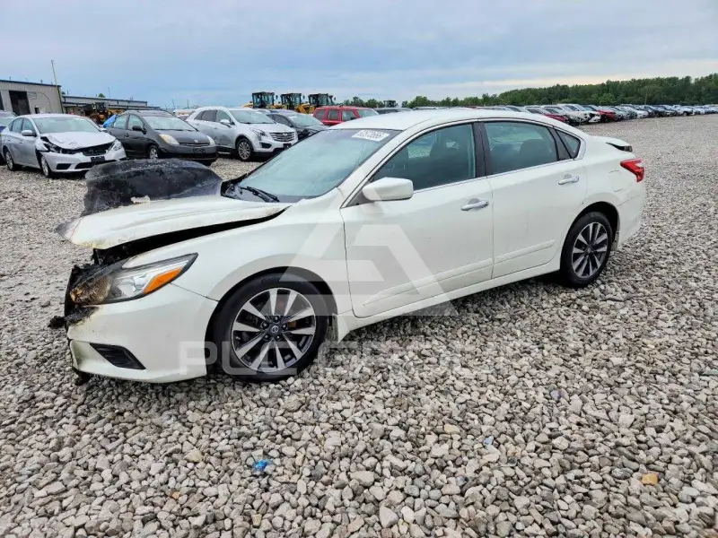 2016 Nissan ALTIMA фото