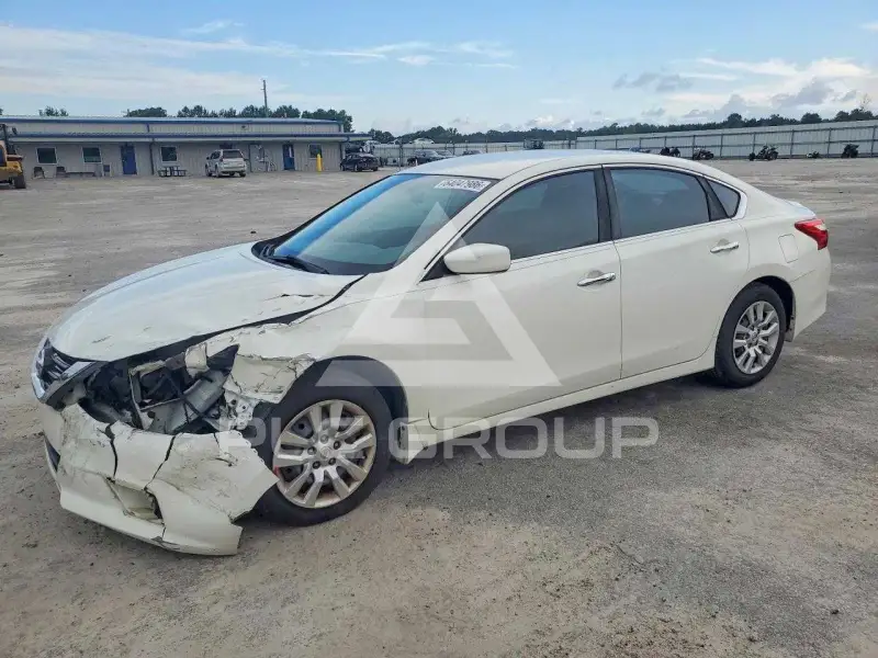 2016 Nissan ALTIMA photo