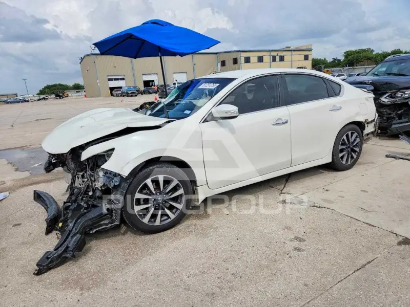 2016 Nissan ALTIMA photo