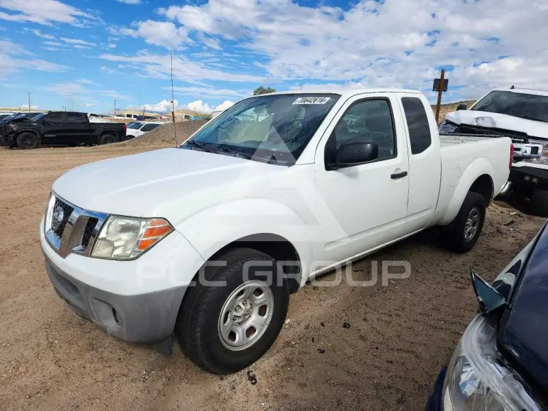 2016 Nissan FRONTIER photo