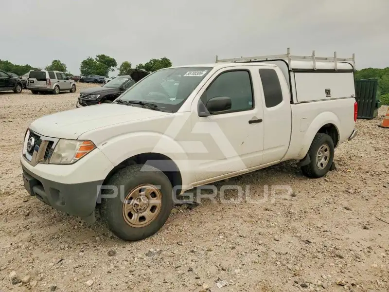 2016 Nissan FRONTIER photo