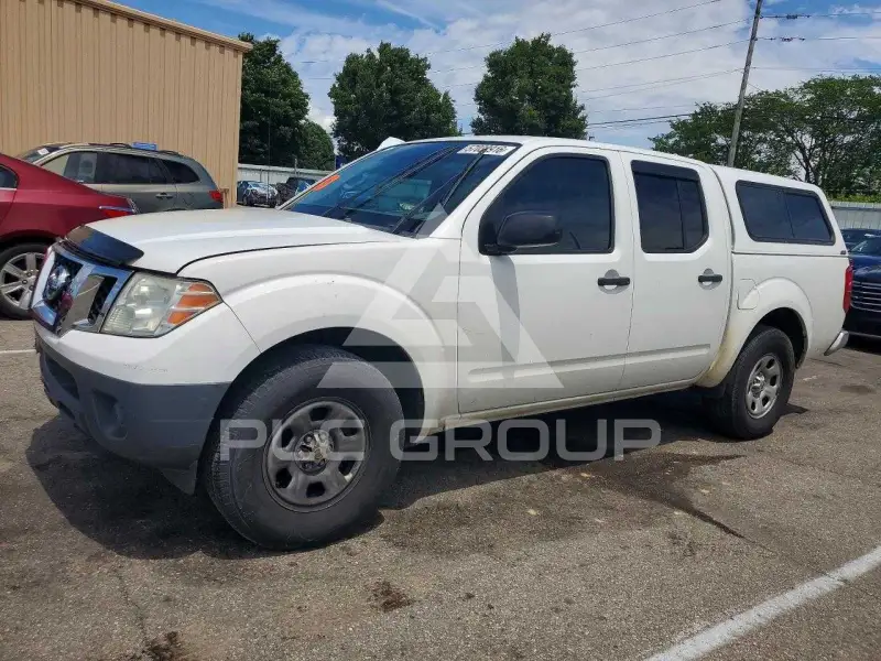 2016 Nissan FRONTIER photo