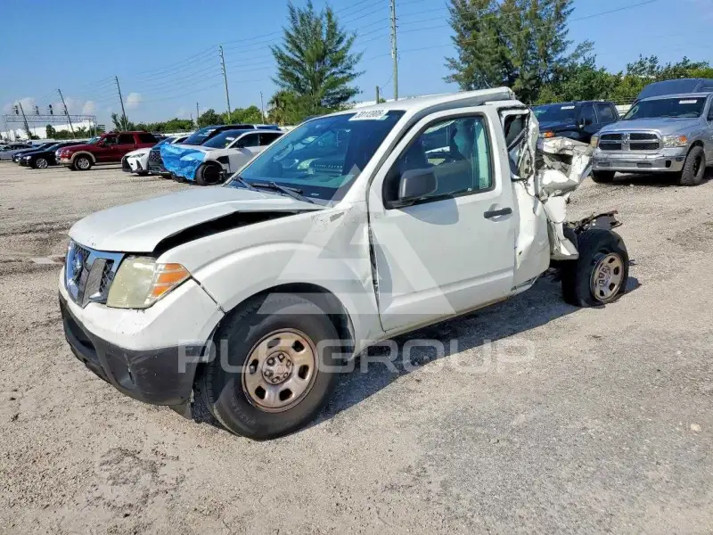 2016 Nissan FRONTIER фото