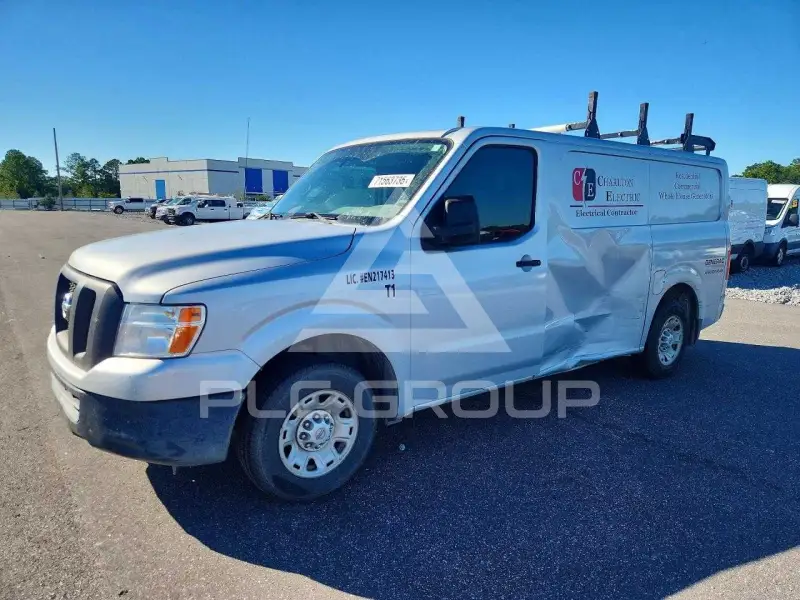 2016 Nissan NV фото