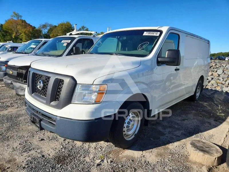 2016 Nissan NV фото