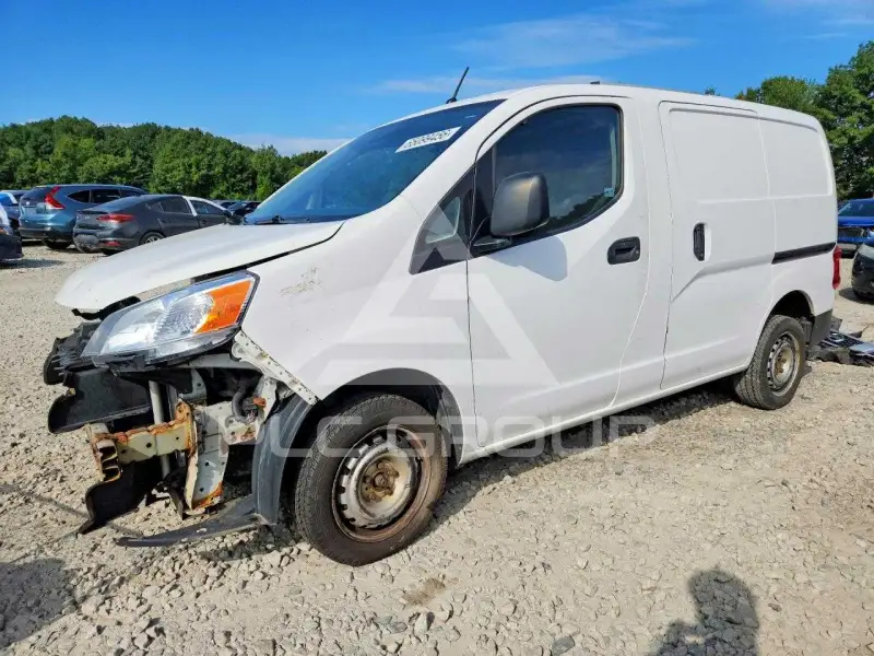 2016 Nissan NV photo