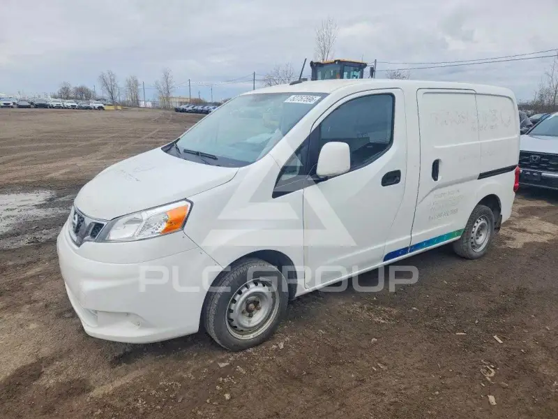 2016 Nissan NV фото