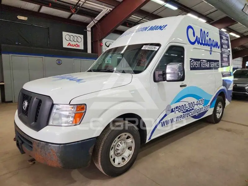 2016 Nissan NV photo