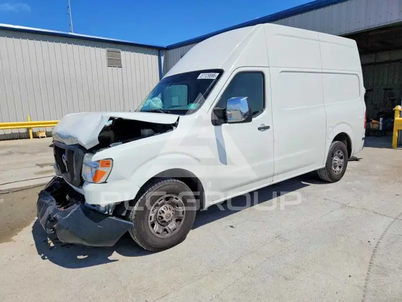 2016 Nissan NV photo