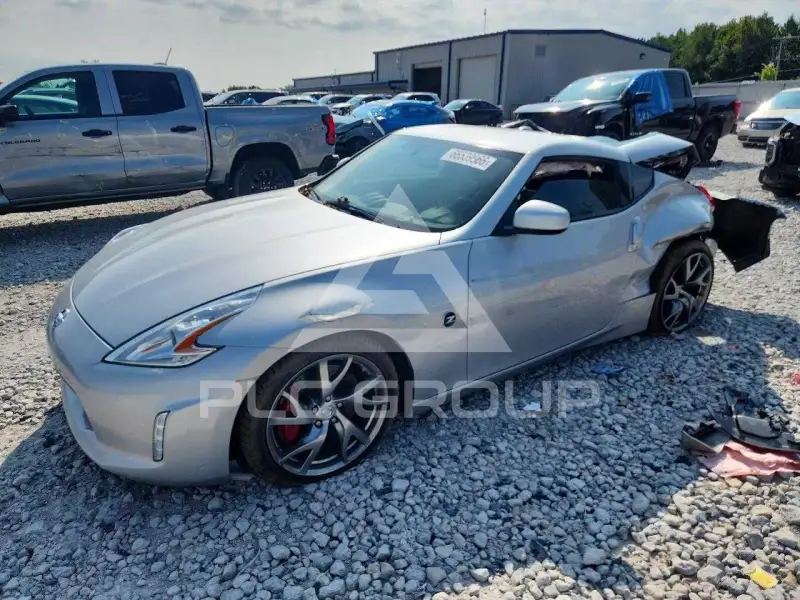 2016 Nissan 370Z фото