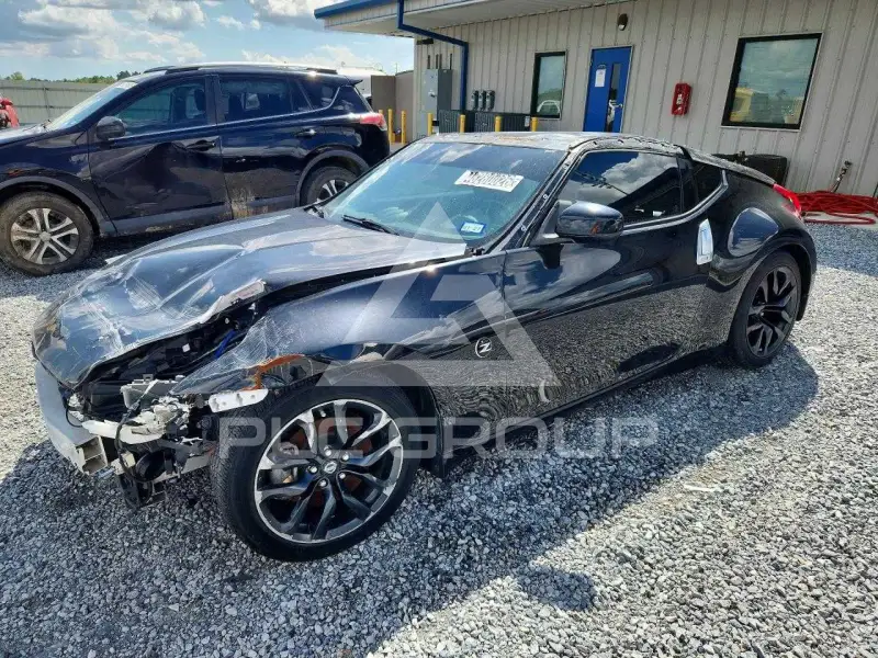 2016 Nissan 370Z фото