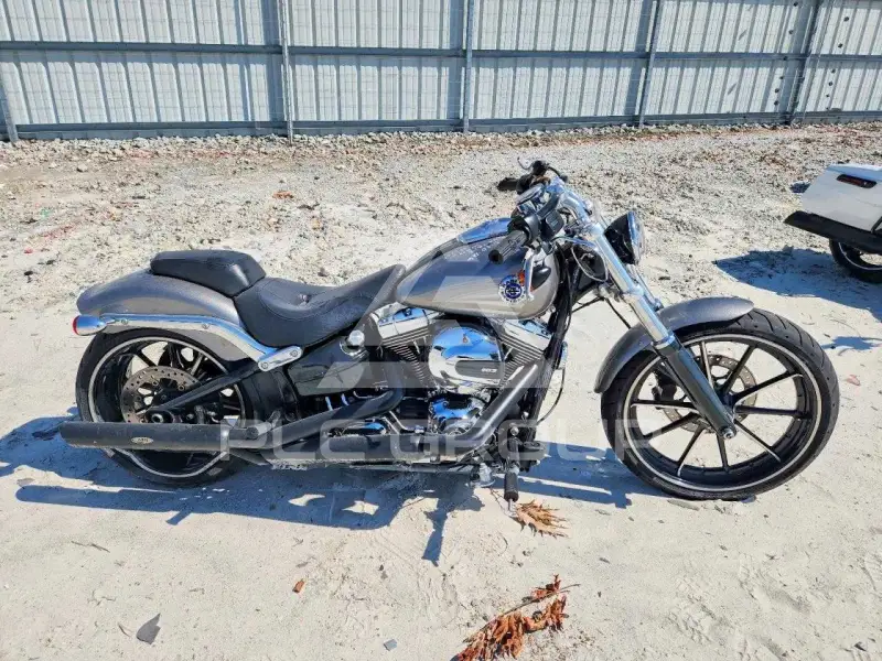 2016 Harley-Davidson Fx photo