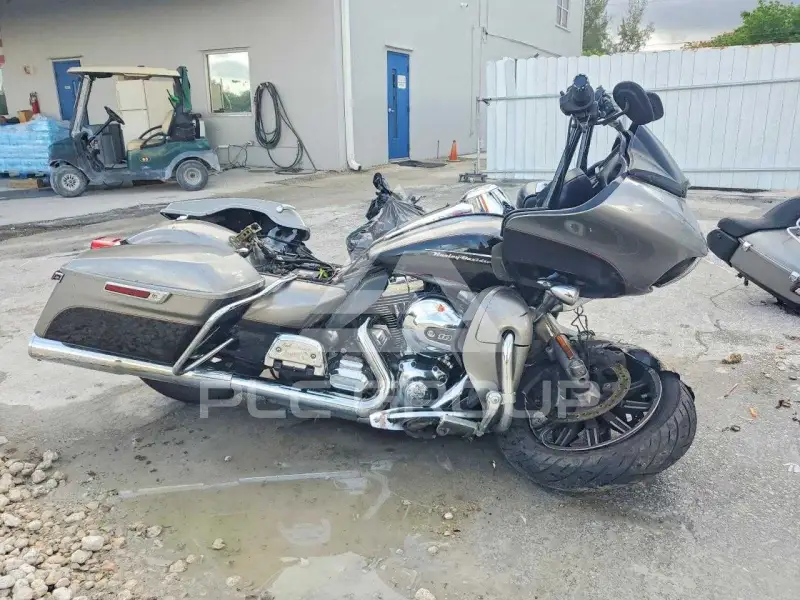 2016 Harley-Davidson FL фото