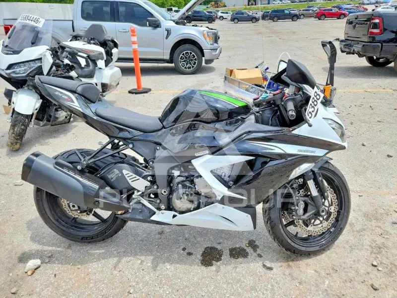 2016 Kawasaki Ninja600 photo
