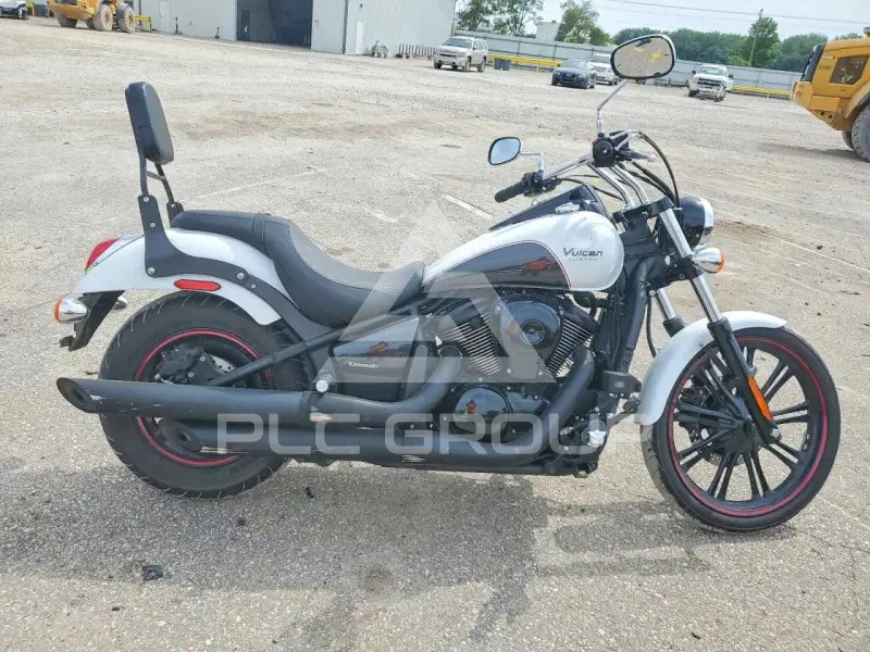 2016 Kawasaki VULCAN 900 photo