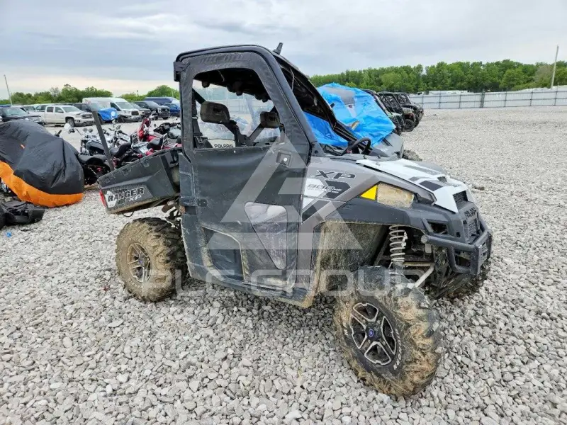 2016 Polaris Sidebyside фото