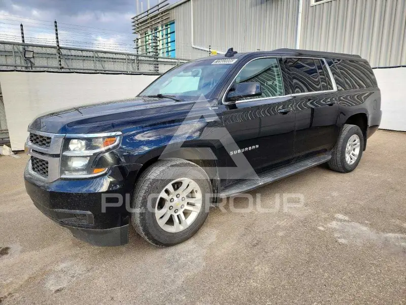2016 Chevrolet Suburan photo