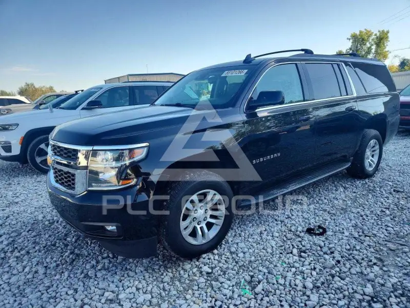 2016 Chevrolet Suburan photo