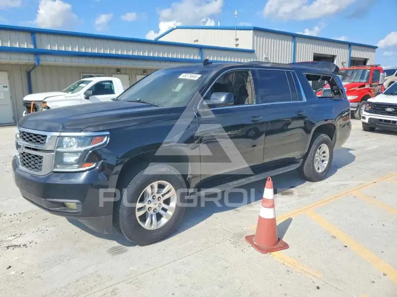 2016 Chevrolet Suburan photo