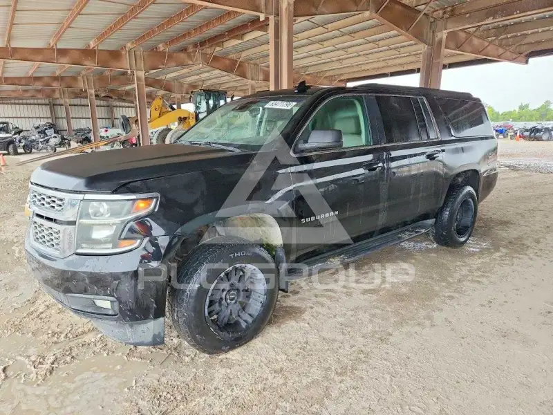 2016 Chevrolet Suburan photo