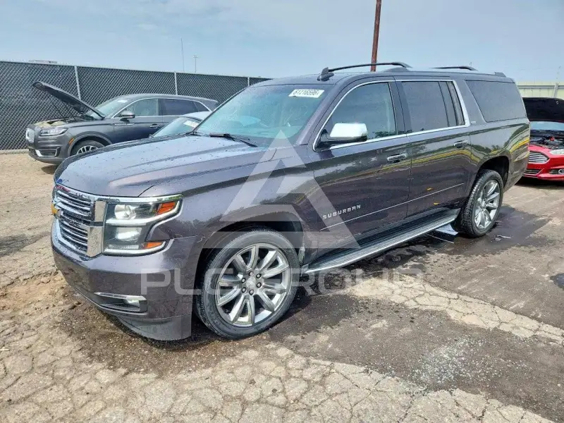 2016 Chevrolet Suburan photo