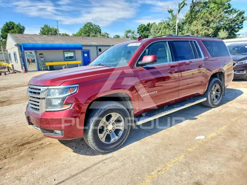 2016 Chevrolet Suburan photo