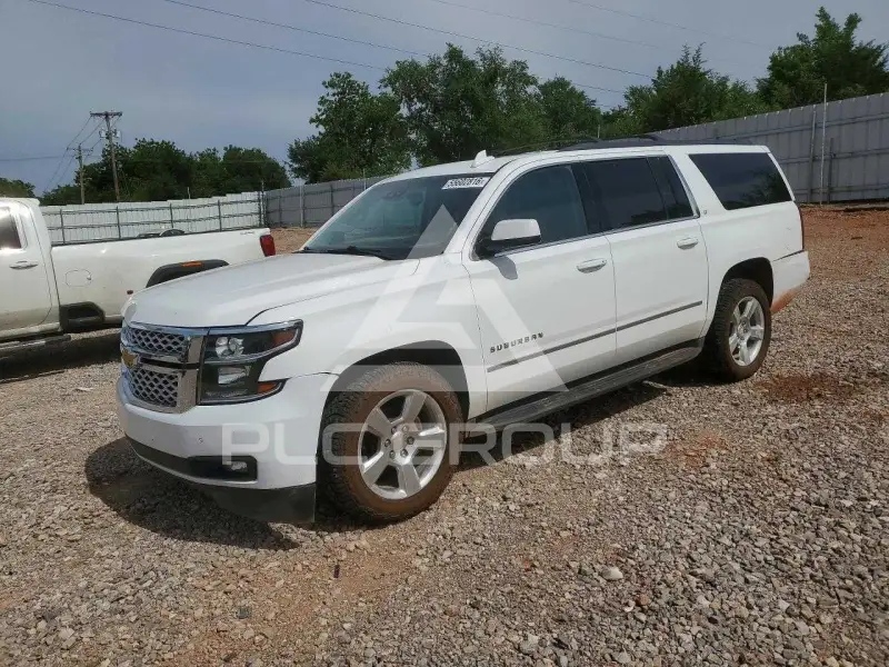 2016 Chevrolet Suburan photo
