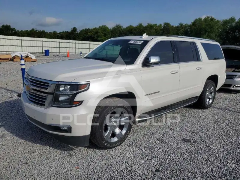 2016 Chevrolet Suburan photo