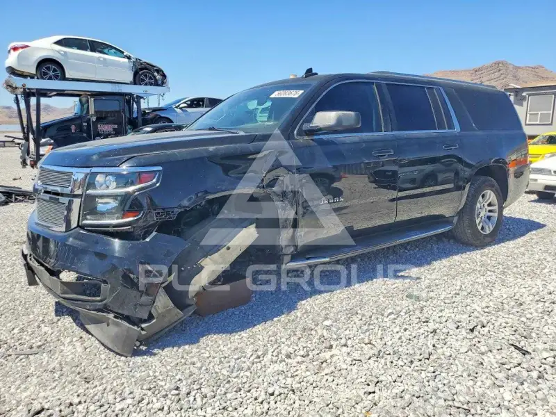 2016 Chevrolet Suburan photo