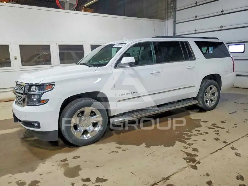 2016 Chevrolet Suburan photo