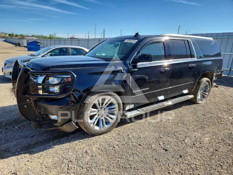 2016 Chevrolet Suburan photo