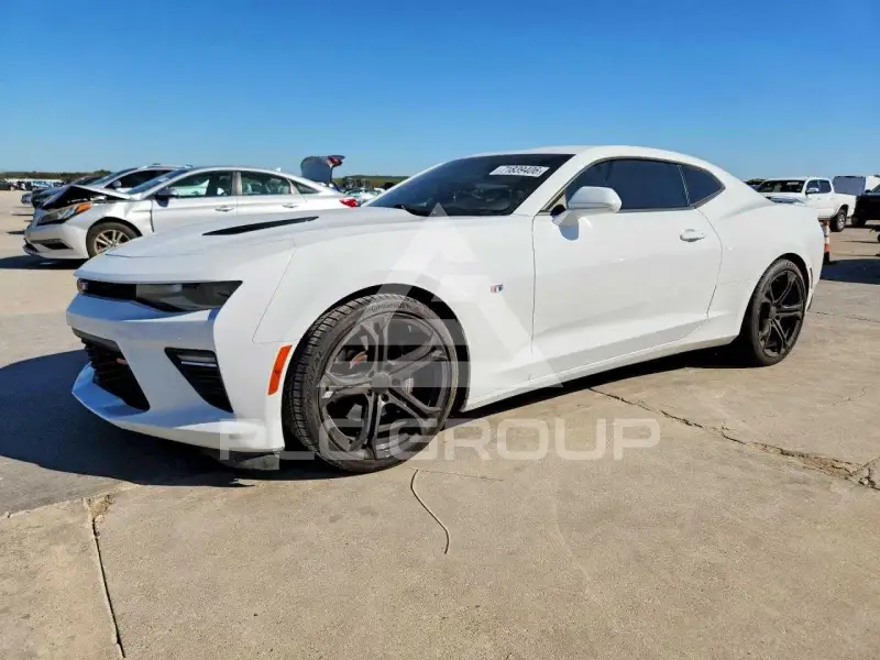 2016 Chevrolet Camaro photo