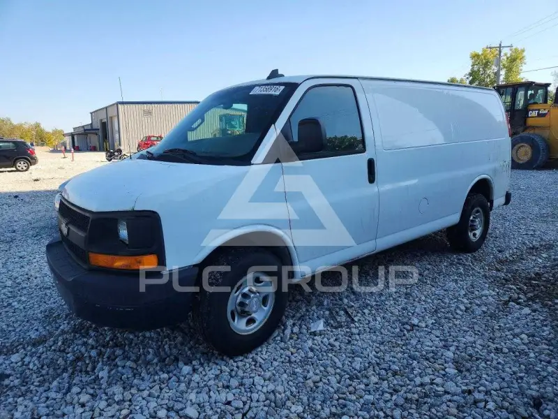2016 Chevrolet Express фото