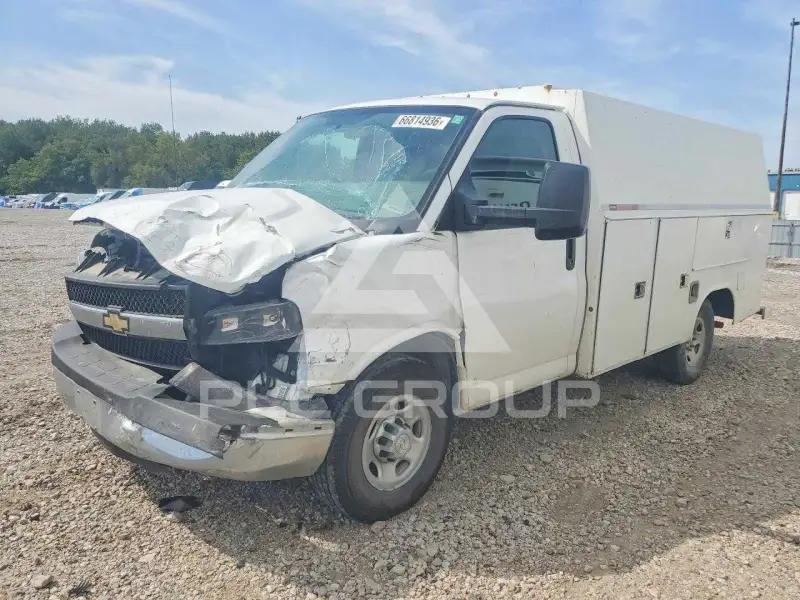 2016 Chevrolet Express фото