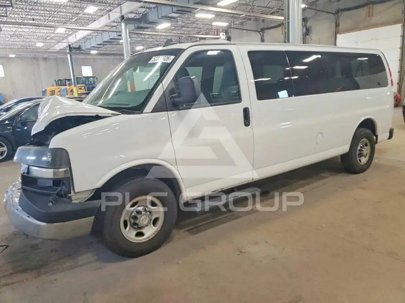 2016 Chevrolet Express фото