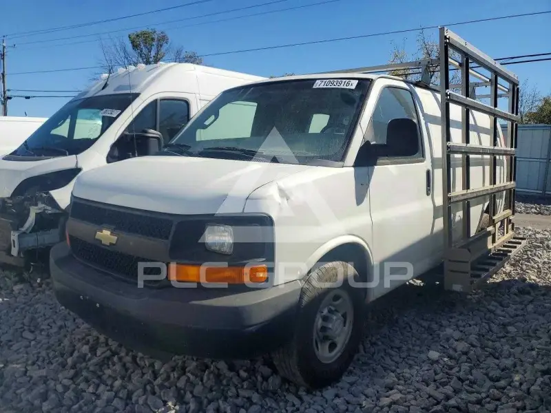 2016 Chevrolet Express фото