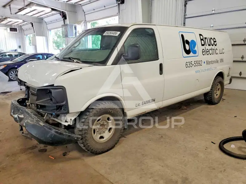 2016 Chevrolet Express фото