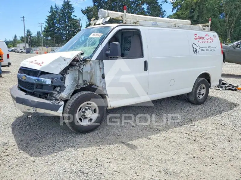 2016 Chevrolet Express фото