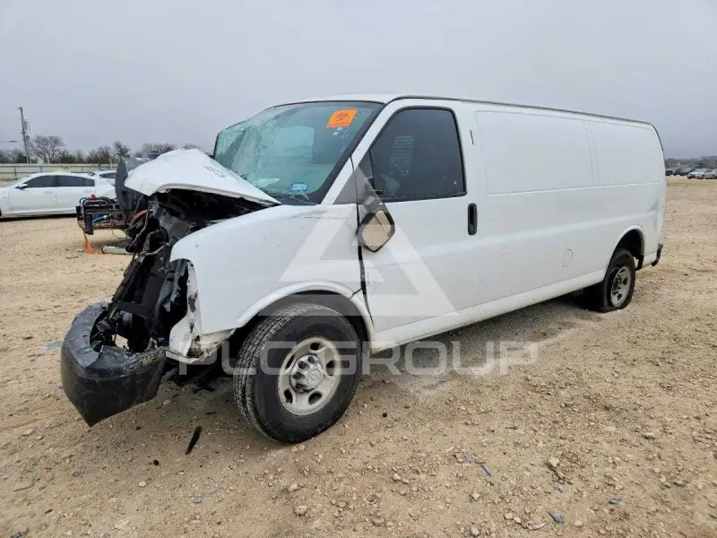 2016 Chevrolet Express фото