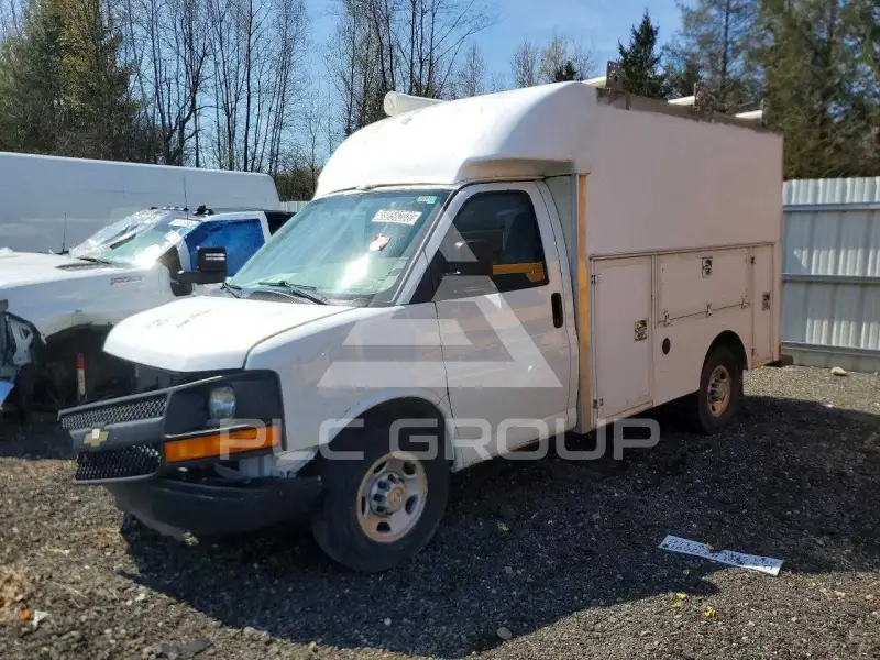 2016 Chevrolet Express фото