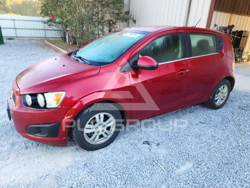 2016 Chevrolet Sonic photo
