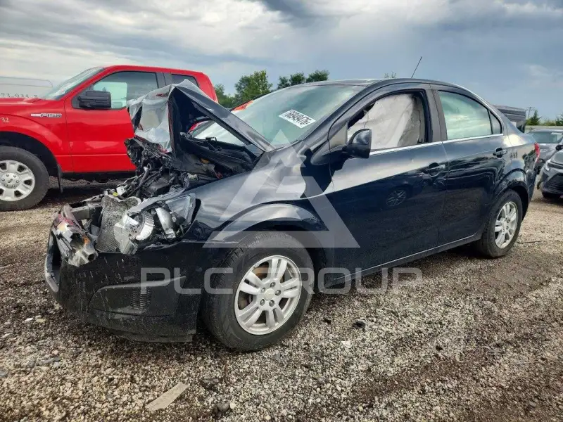 2016 Chevrolet Sonic photo