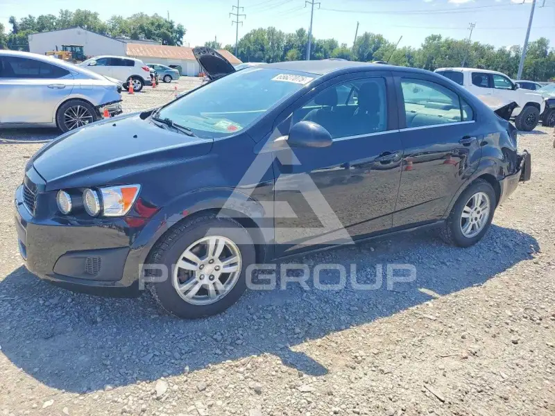 2016 Chevrolet Sonic фото