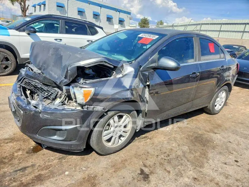 2016 Chevrolet Sonic фото