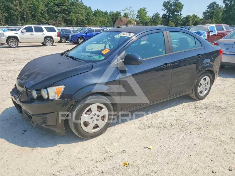 2016 Chevrolet Sonic фото