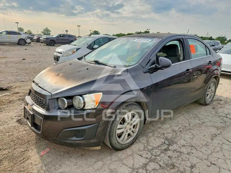 2016 Chevrolet Sonic photo